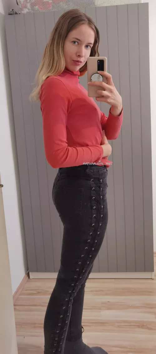 My favorite jeans :) by naturalgirl_mel