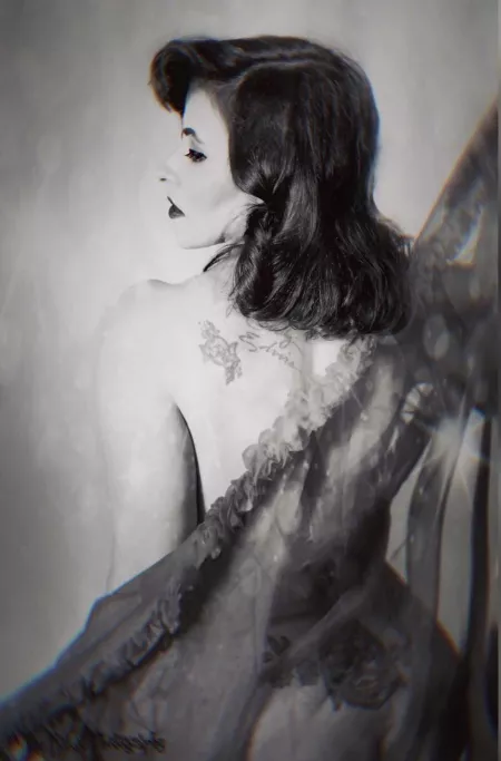 My favorite model to shoot by Toy-Robot