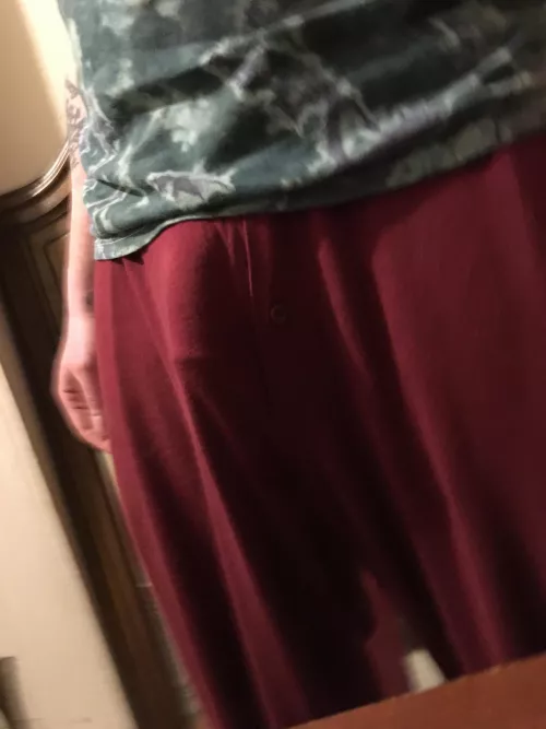 My favorite new kink is getting strangers/coworkers to see my bulge. I literally dress like this at work and will post proof if you guys seem interested! by Gingy-Breadman