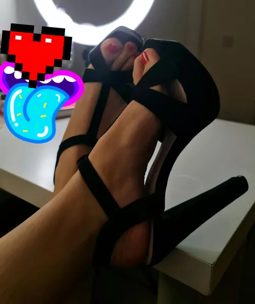 My favourite heels 👠 by LittleMuslims