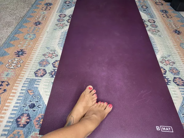 My feet get so strong from yoga! by fefe_yogi