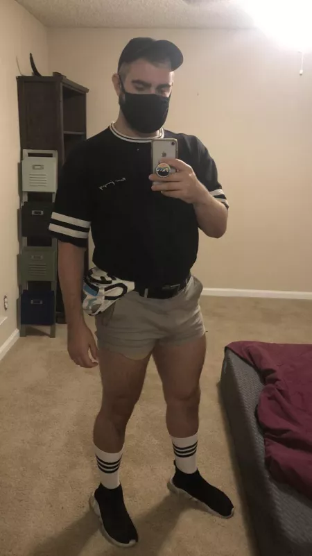 My first clothed pic on Reddit 🙃😅 by caltron3030