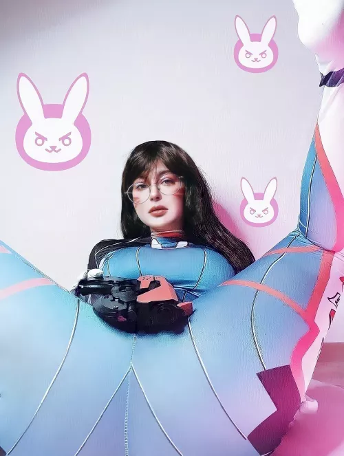 My first cosplay XD D. Va from Overwatch by Tracy 🐰 by yournymphh