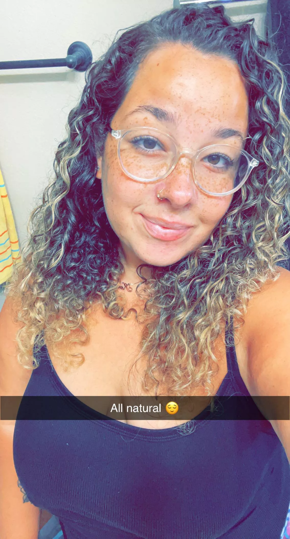 My first post here 😍 Hi y’all 😇 posted by zoeyenvy