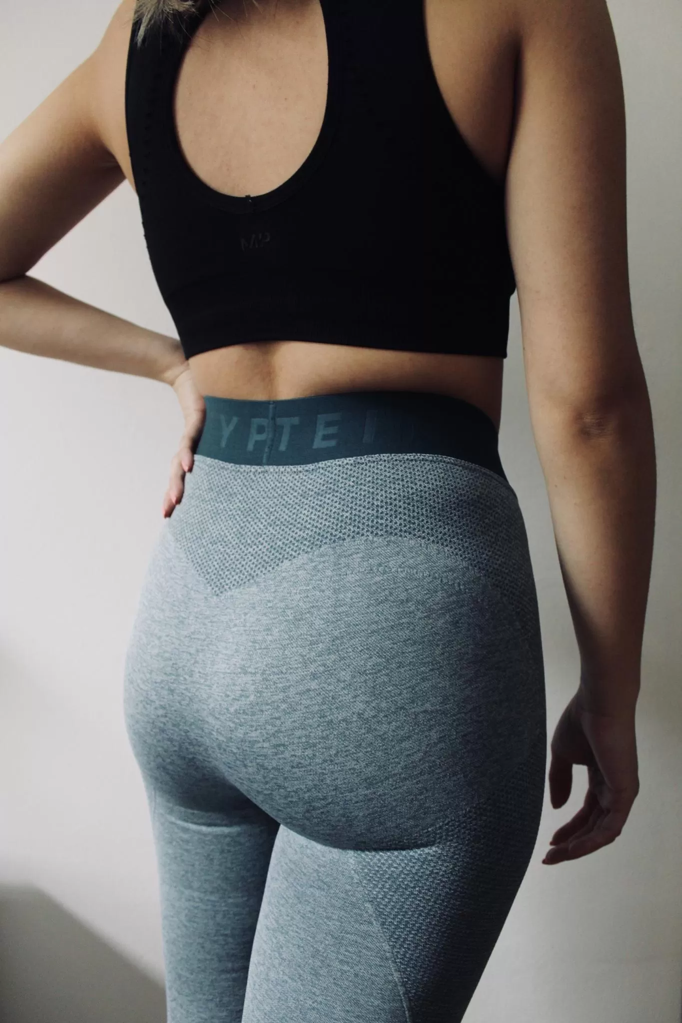 my first post here. please be nice 🥺 posted by kinkyLeticia