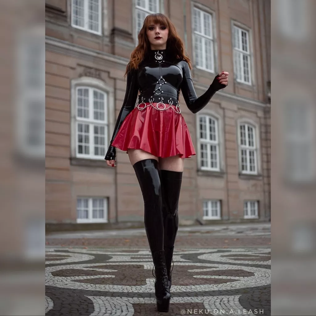My first time wearing latex out in public 🥰 Photo by @mai.captures posted by Neku_On_A_Leash