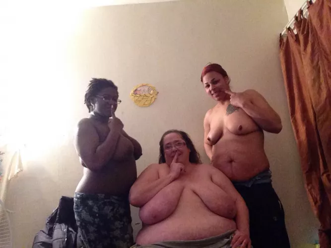 my friend and her daughters by budz9boy10