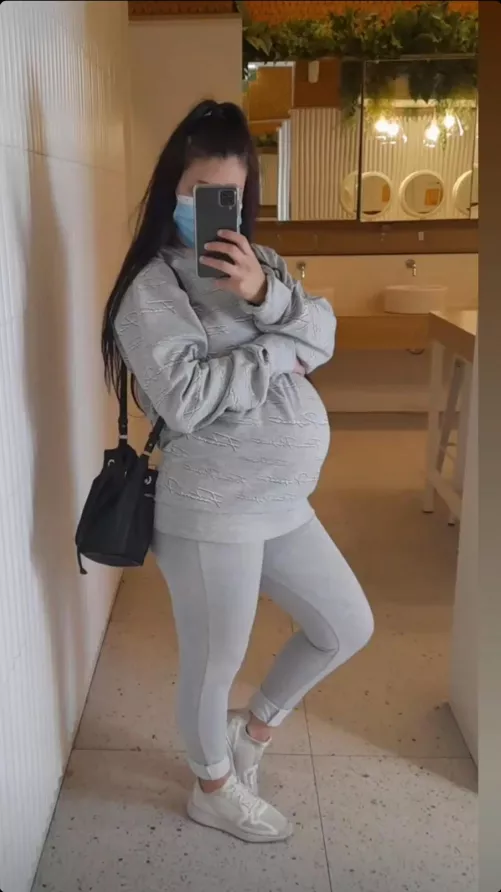 My friend by Bobbyloveboobss