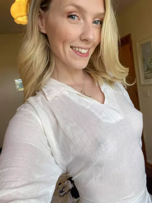 My friend said I was attracting too much attention while out shopping 🤷‍♀️ by coralemily95