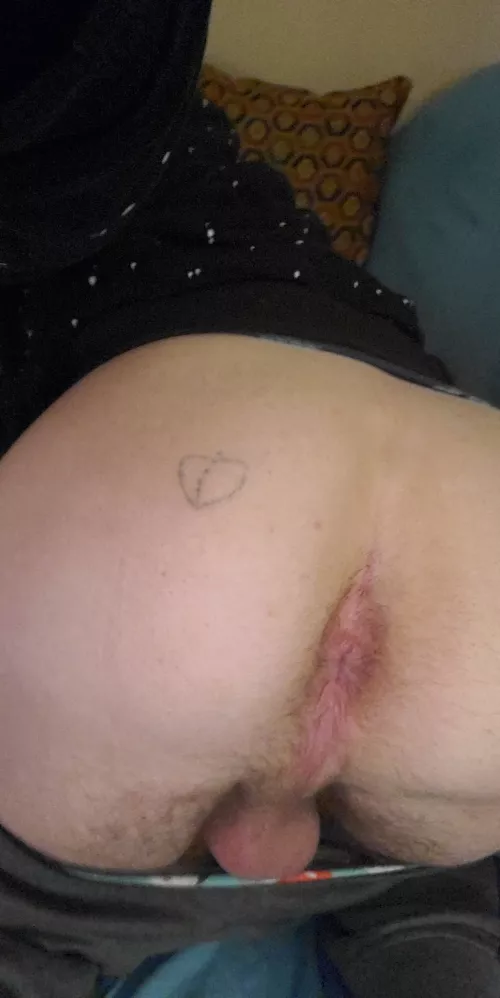 My furry peach 🍑 by OtterBotter1300