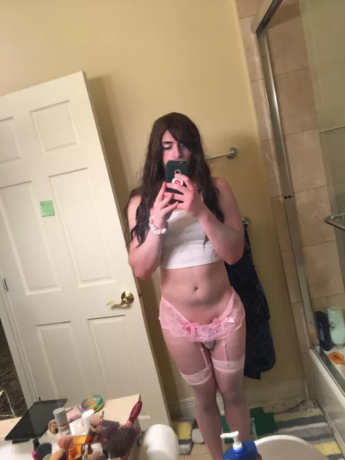 my gf dumped me for a bbc so here im 🥺👰🏻‍♀️ by bunnywhiteboi