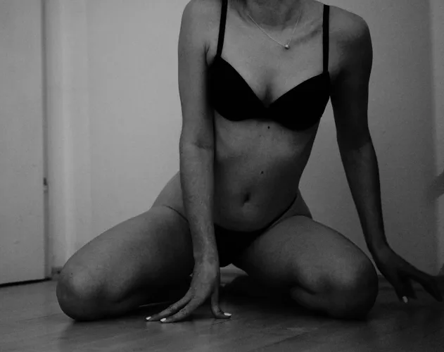 My gf said she’d let someone from Reddit fuck her. by mygf_isonreddit