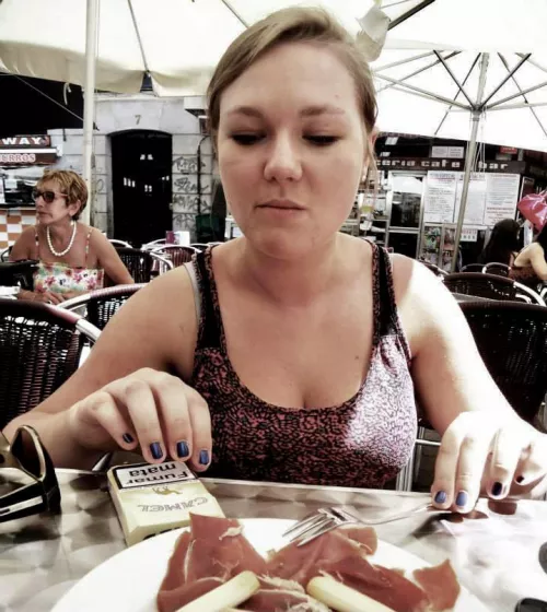 My girlfriend, never without her cigarettes… by Cleamsi