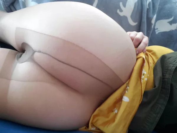 My goodness these are sheer 😳 by peachy_squeezy