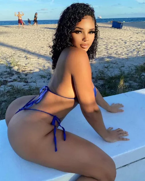 My guy in the back knows quality! by MajorHawks