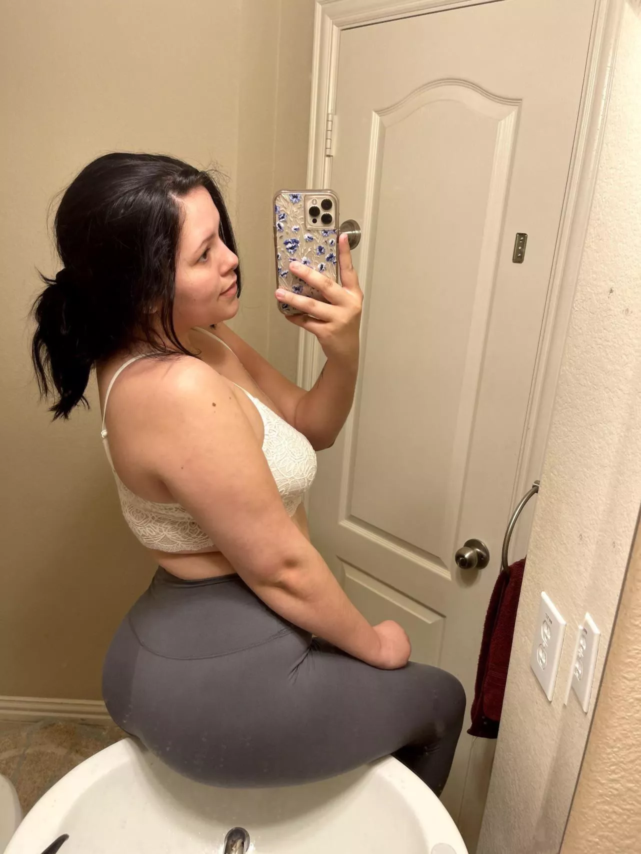 my hair is a mess, but i doubt you’re looking at it anyway;) posted by heyimsugarylove