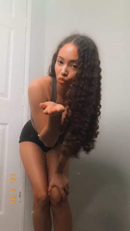 My hair is getting long 🥰 by Tyniasworld