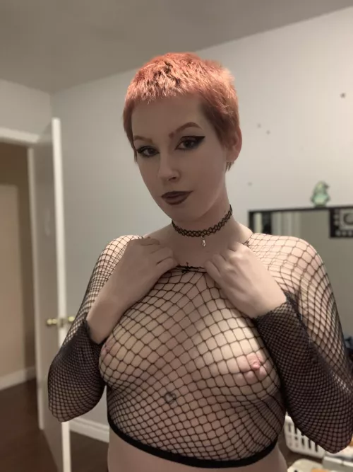 My hair is getting longer! 🙈 by graveslvt