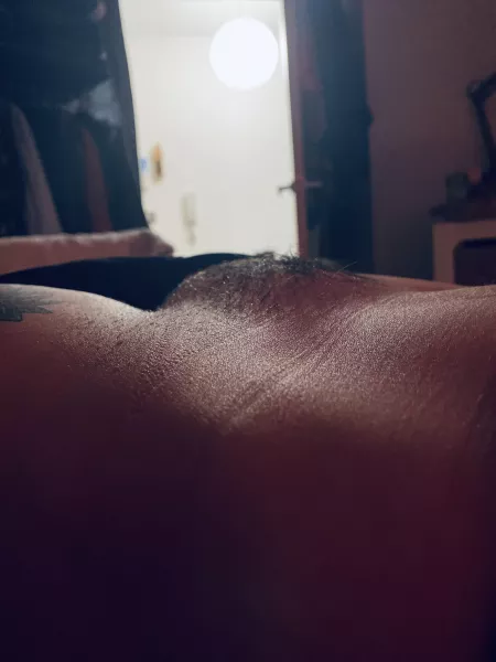 My hairy little mound 😘 by lolatheexplora