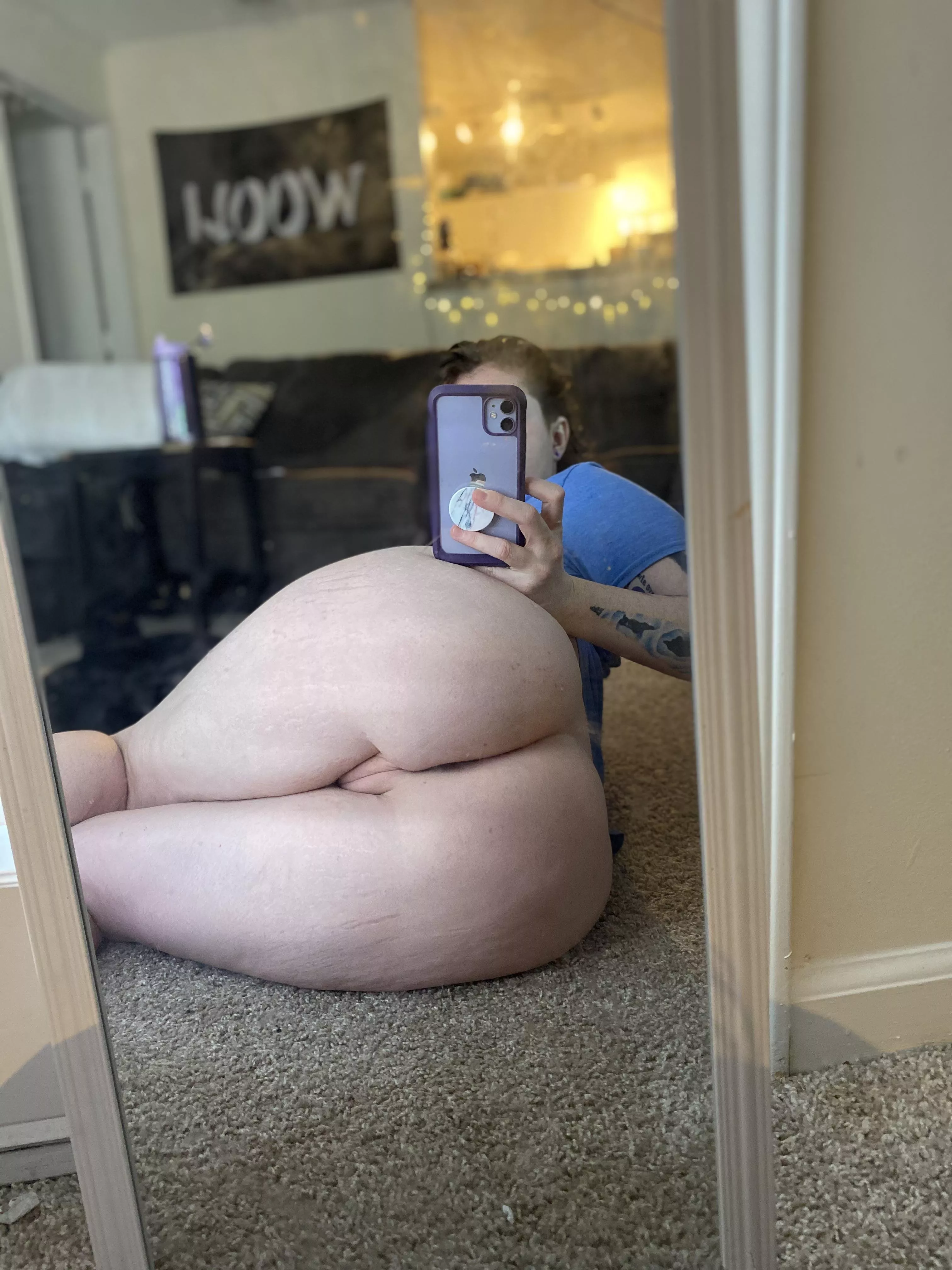 My hips act as a side table posted by faqnsht