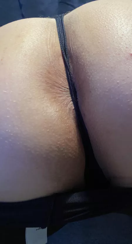 My holes so tight you can’t see it by Jayyysmith