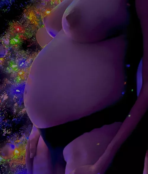 My hubby doesnt think at least 100 guys would fuck pregnant asian ⬆️if u do and lets show him wrong by H0twifenora1_