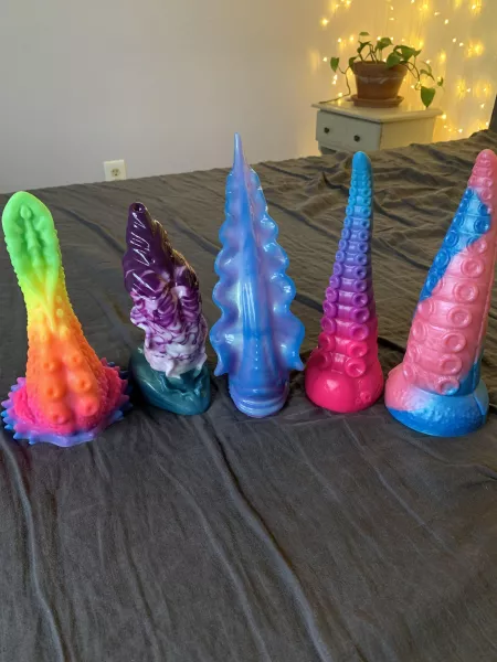 My humble Tentacle Tuesday offering by peachesncreamftw