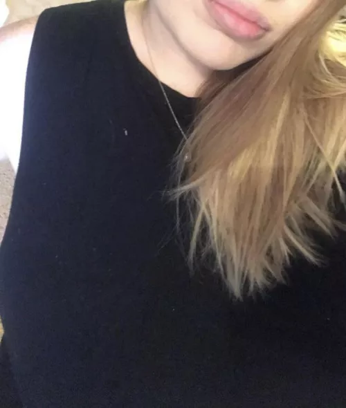 My husband says I’m the best kisser lol by mrsbigman