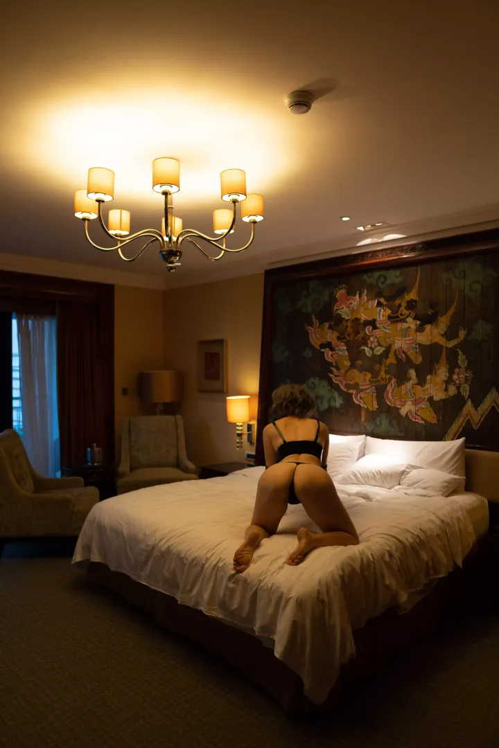 My husband told me he is going to push my face down into some hotties wet pussy while he fills my ass! Wanna be the cake? 🎂 🍰 🧁 posted by itsactuallylola