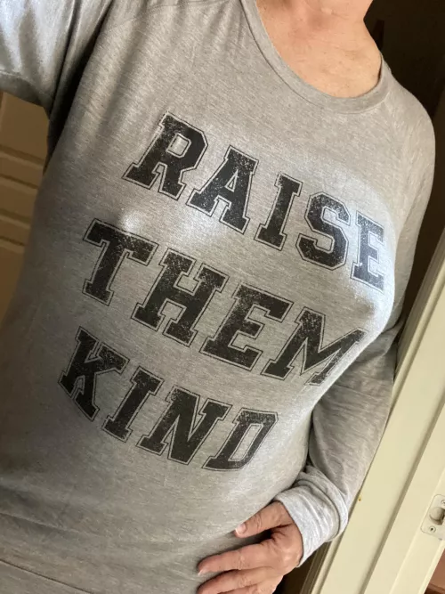 My kitty is such a nice girl by icthus_medicus