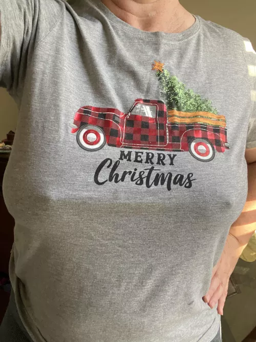 My kitty wishes you a happy Monday! by icthus_medicus