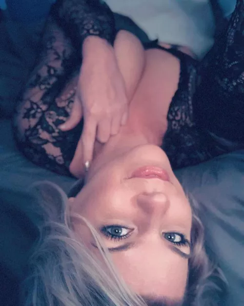 My lady. Gone To See Friend's . Friend with huge... by HamburgeHead