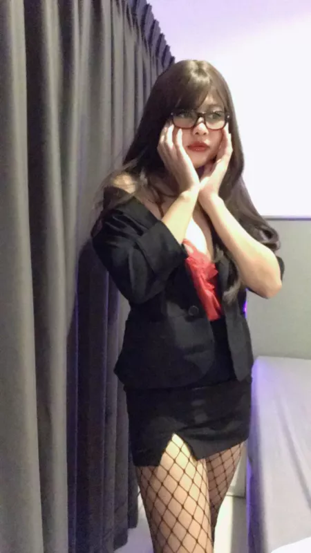 my last date did the naked man and took my reaction and i think it is beautiful🥰 by Gold_Worker_6232