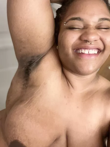 My little fuzzy curls and a smile for your late night pleasure 😘😘😝 by GoddessOFchubbz27