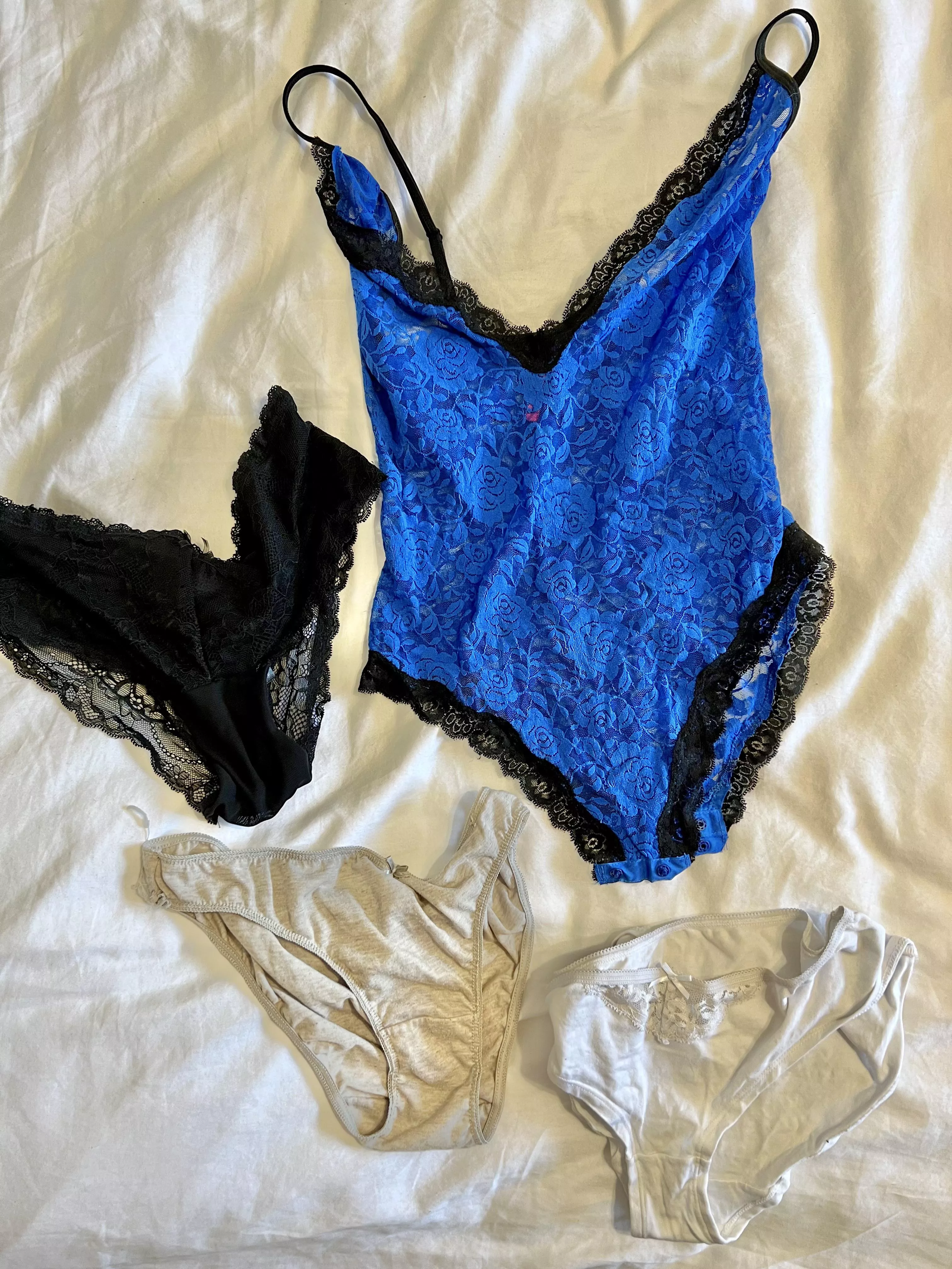 My little sister’s not as innocent as she looks with some of the lingerie she wears 😈 posted by brownsaucetime