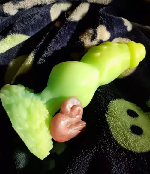 My long lusted after toy arrived a couple days ago. Can't wait to try him out! [S/S Tyv] by BurgBurgBurgBurgBurg