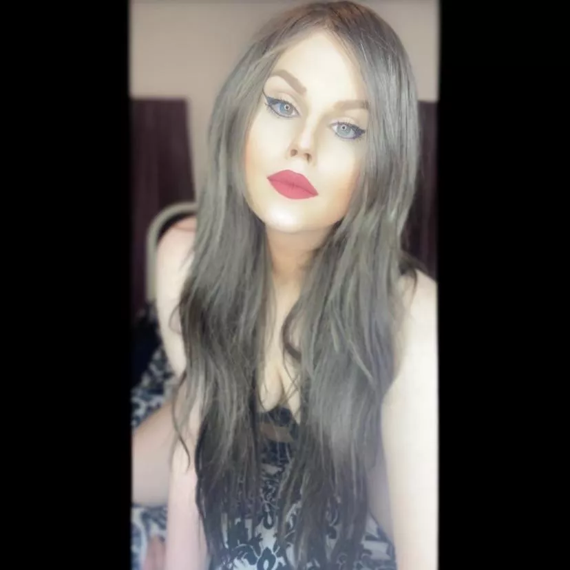 My makeup looked nice, so I had to take some pictures 😈 posted by Revenge-of-Athena