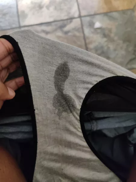 My midday work check. by omg-shooz