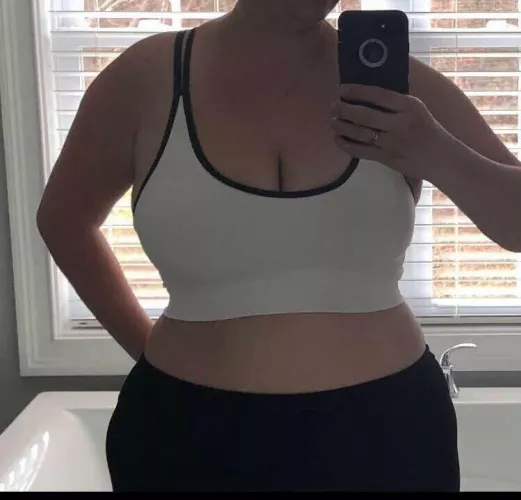 My milf wife is built to take more cock than I can give her by conthrow2021