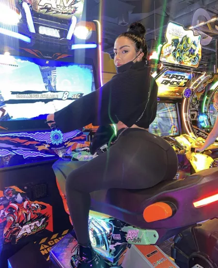 My mom getting hit on while at the arcade 😫wwyd if you saw her like this? Pm to chat by brightonlex