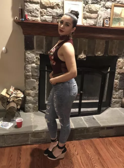 My mom loves attention, can you guys give her some? by cumcucki