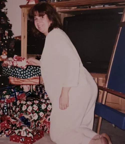 My mom needs to be used by bigbootygothboy