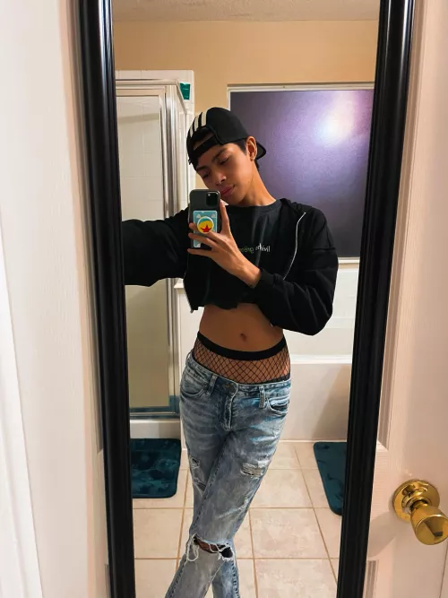 my mom says this pic is “too sexy” for Facebook, which i disagree, but i’m here 😎 by HansSalvania