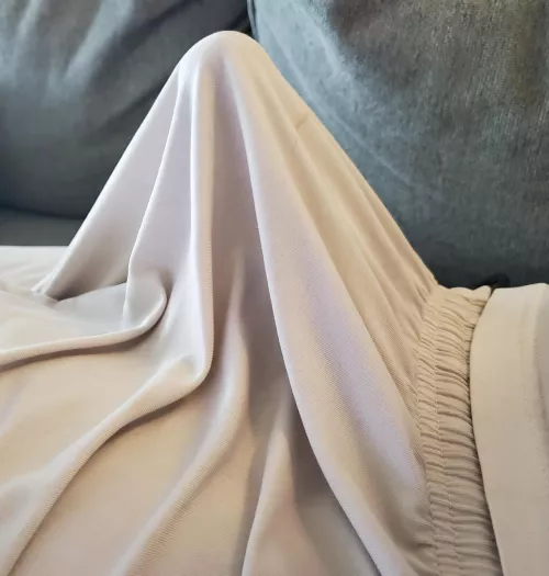 My morning wood is going as a 👻 for Halloween! Can it scare up some dick? by redstarfiddler