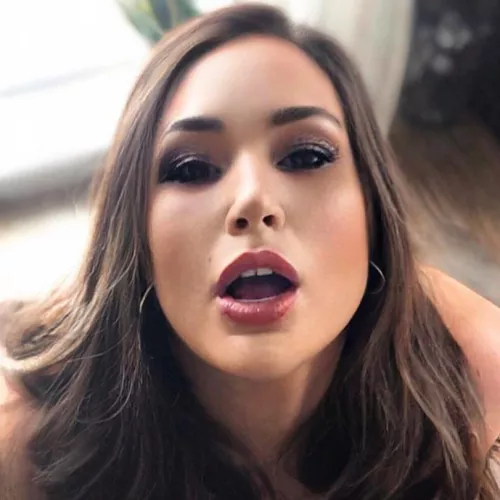 My mouth needs filling. You big enough? by JayJayRocks691