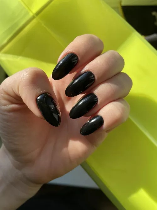 my natural length in deep black 🖤🖤🖤 by Julianna_47