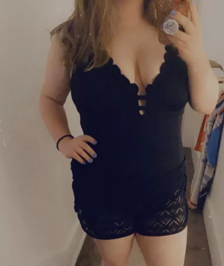 My neighbor says I distracted him while trying to help him wash his truck. 🤷🏼‍♀️😉 by baguhmuffins