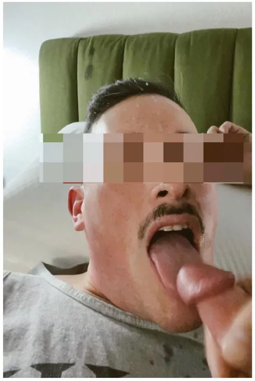 My neighbors 2nd load that night. Can you see where my headboard got in on the action? 💦 by anonshavemorefun