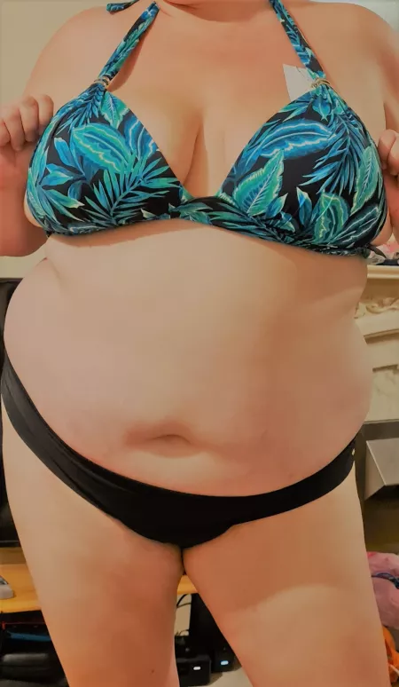 My new bikini! Isn't it cute? by 42DDDplaything
