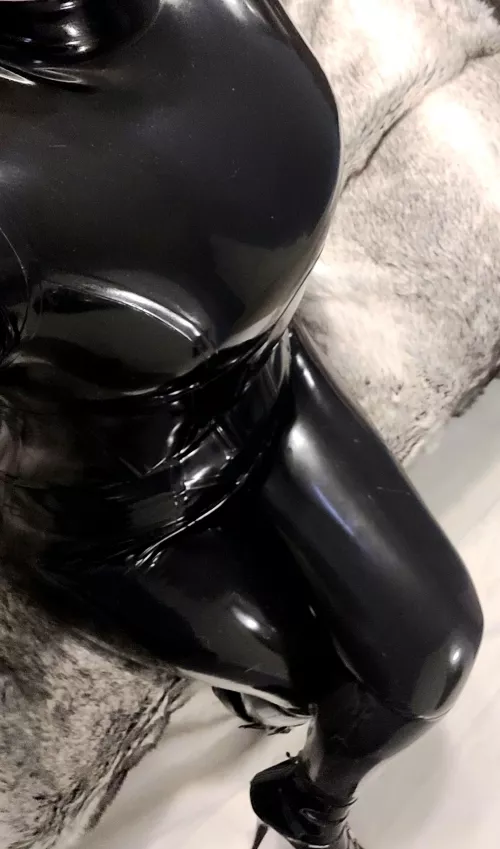 My new corset catsuit 😍 by SweetheartLatex